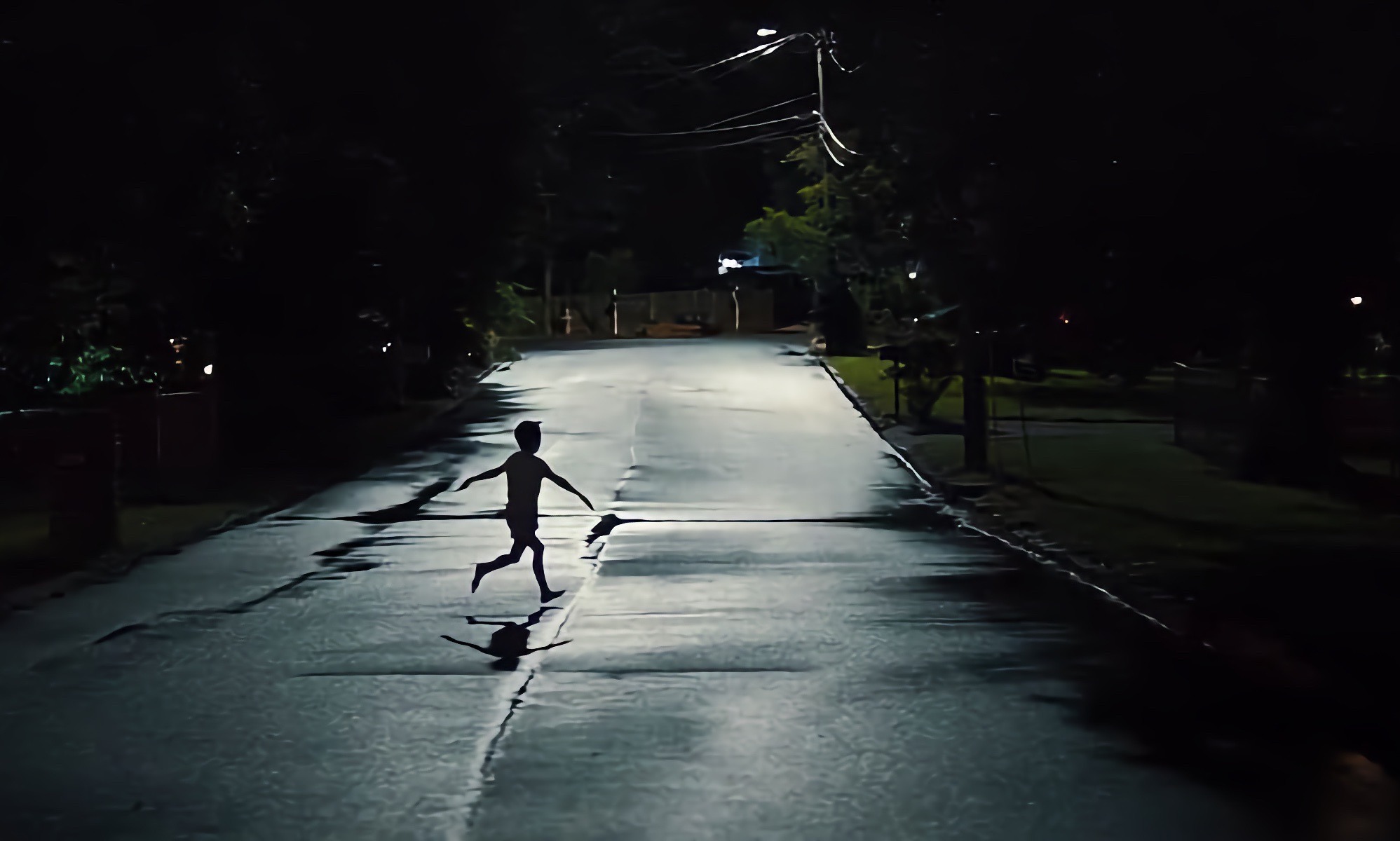 Zach Cregger Weaves a Horrifying, Hilarious, Human Story of Trauma and Grief